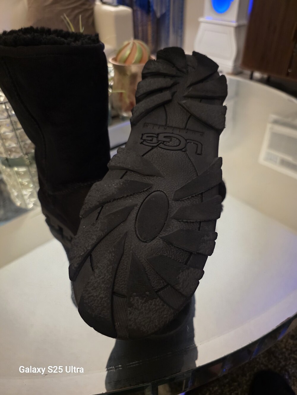 UGG Classic Mini                        RARE " WINTER TREAD" - Picture 12 of 13